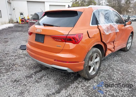 2022 Audi Q3 Premium Plus 40 Tfsi Quattro Tiptronic z USA, uszkodzony, nr VIN WA1BUCF30N1148225